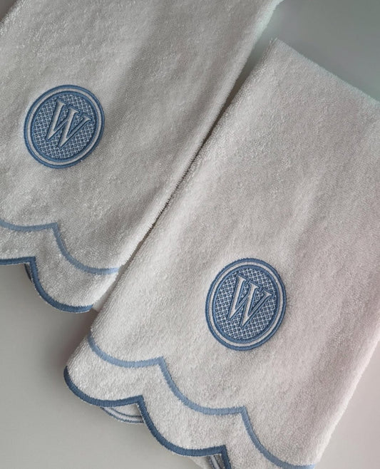 Peri Home Scallop Hand Towel