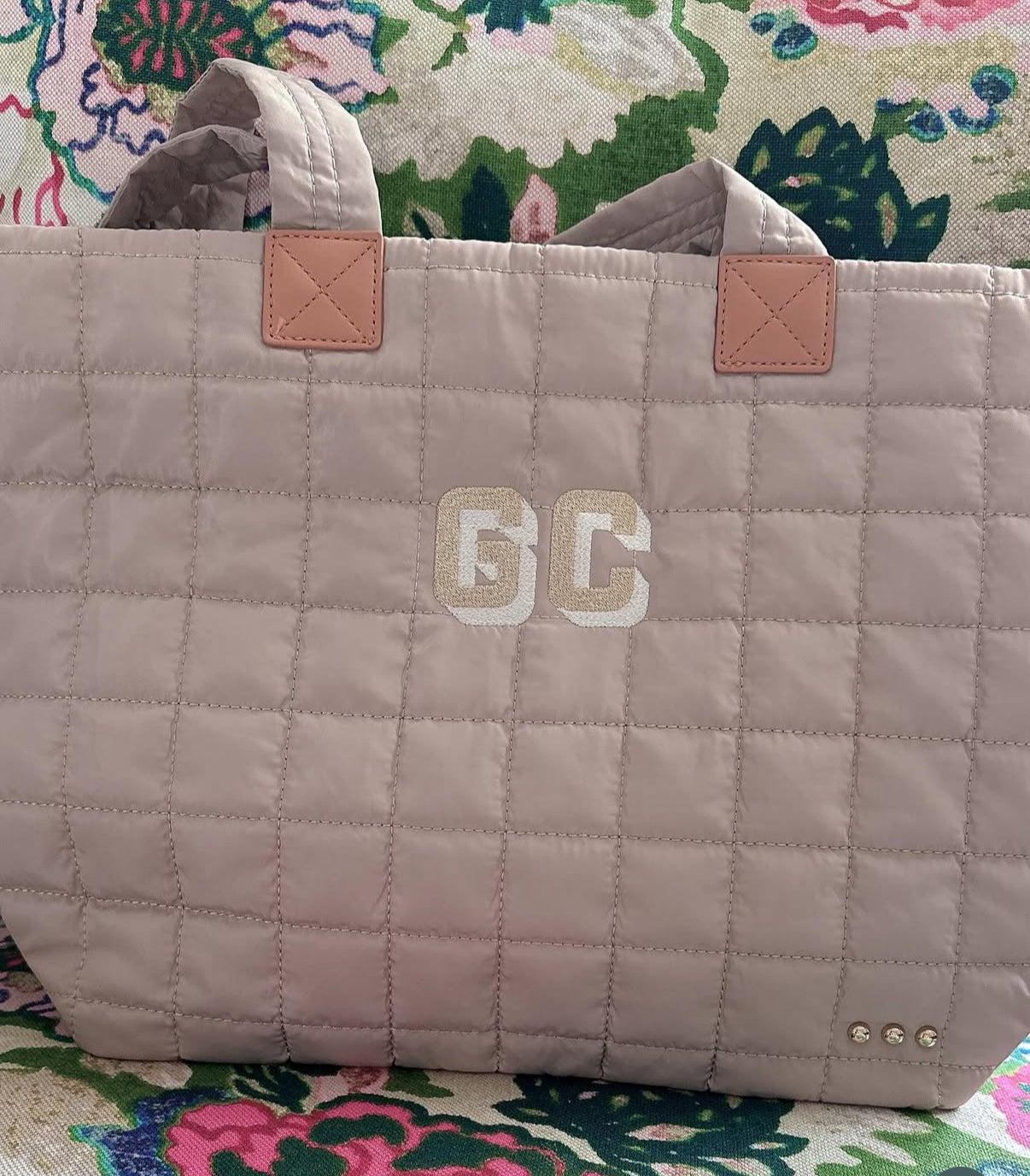 Day Dreamer Quilted Puffer Tote by Pretty Simple